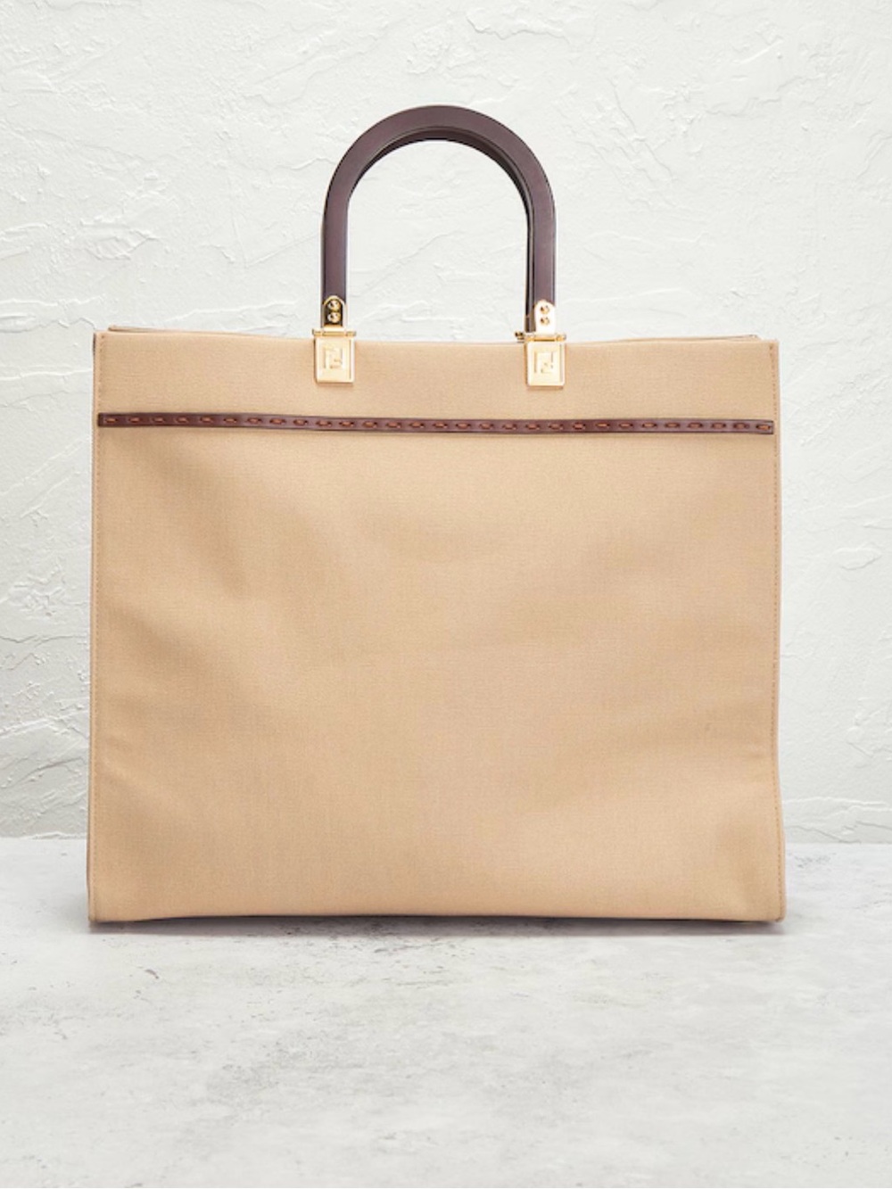 Fendi Sunshine Beige Tote with wooden Brown Handles and original strap - Picture 2 of 2